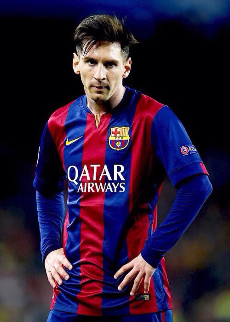 莫伦特斯：皇马应该公开力挺阿隆索；部分球员已脱离球队计划（莫伦特斯：皇马应公开支持阿隆索，部分球员已不在球队计划内）