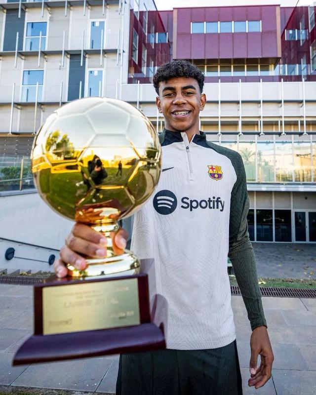 西甲：巴萨3-1战胜赫罗纳（西甲：巴萨3-1力克赫罗纳）