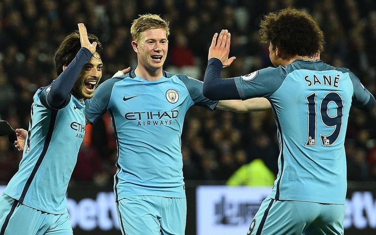 FIFA年度最佳男足教练候选：恩里克、斯洛特、弗里克在列（FIFA年度最佳男足教练候选名单出炉：恩里克、斯洛特、弗里克入选）