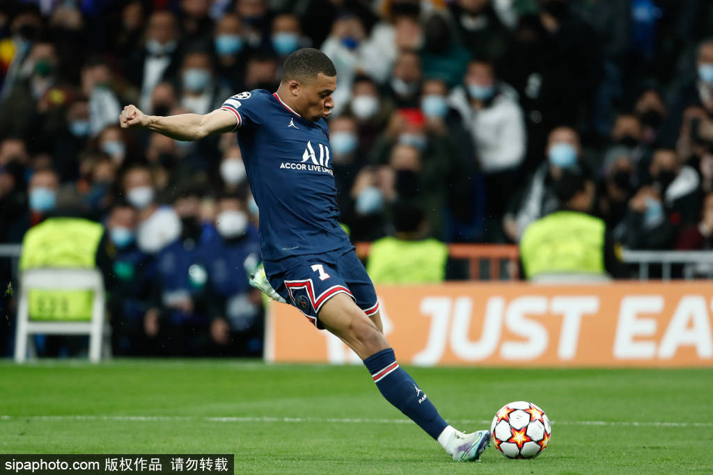 邓加：以队长身份捧起94年世界杯的经历让我永生难忘（邓加回忆1994：以队长捧起世界杯的那一刻令我终生难忘）