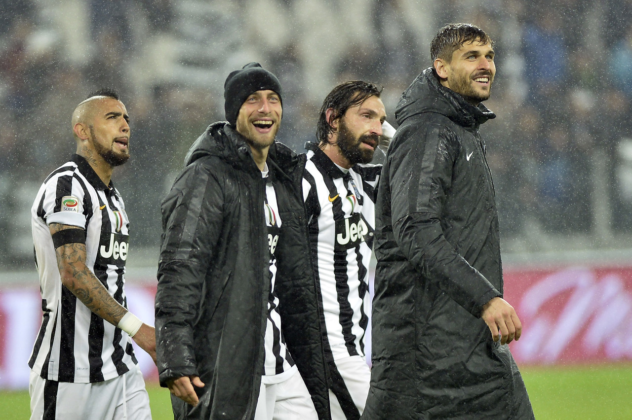 葡萄牙主帅：不会给C罗特殊待遇，英格兰是世界杯夺冠热门（葡萄牙主帅：C罗无特权，英格兰是世界杯夺冠大热）