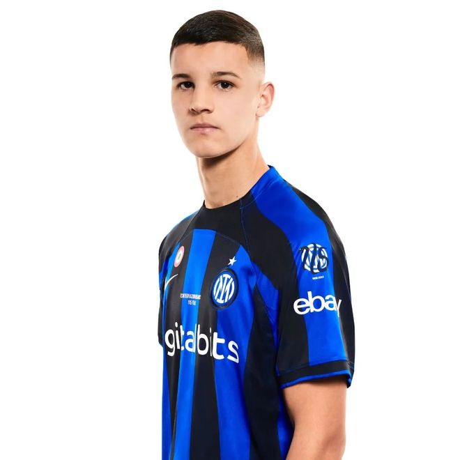 太阳报：切尔西名宿佩特莱斯库罹患不明疾病，体重暴跌30公斤（英媒：切尔西传奇佩特莱斯库患不明病症，体重骤减30公斤）