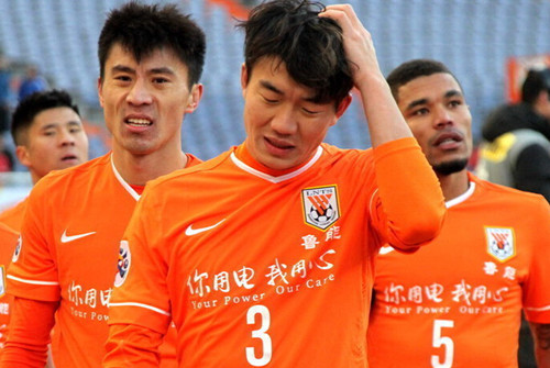 足球中超球队宣布换帅，前国脚正式接手（中超球队官宣换帅，前国脚走马上任）