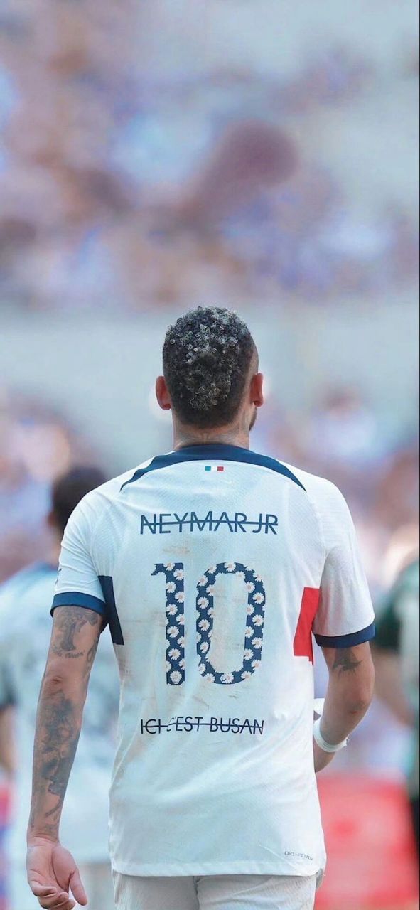 梅西：明年是一届特殊的世界杯；我不想成为团队的负担（梅西：明年世界杯将尤为特殊，我不想拖球队后腿）